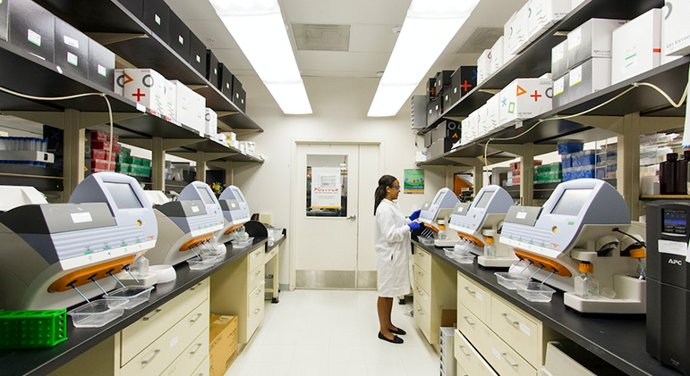 試験機(jī)業(yè)界です